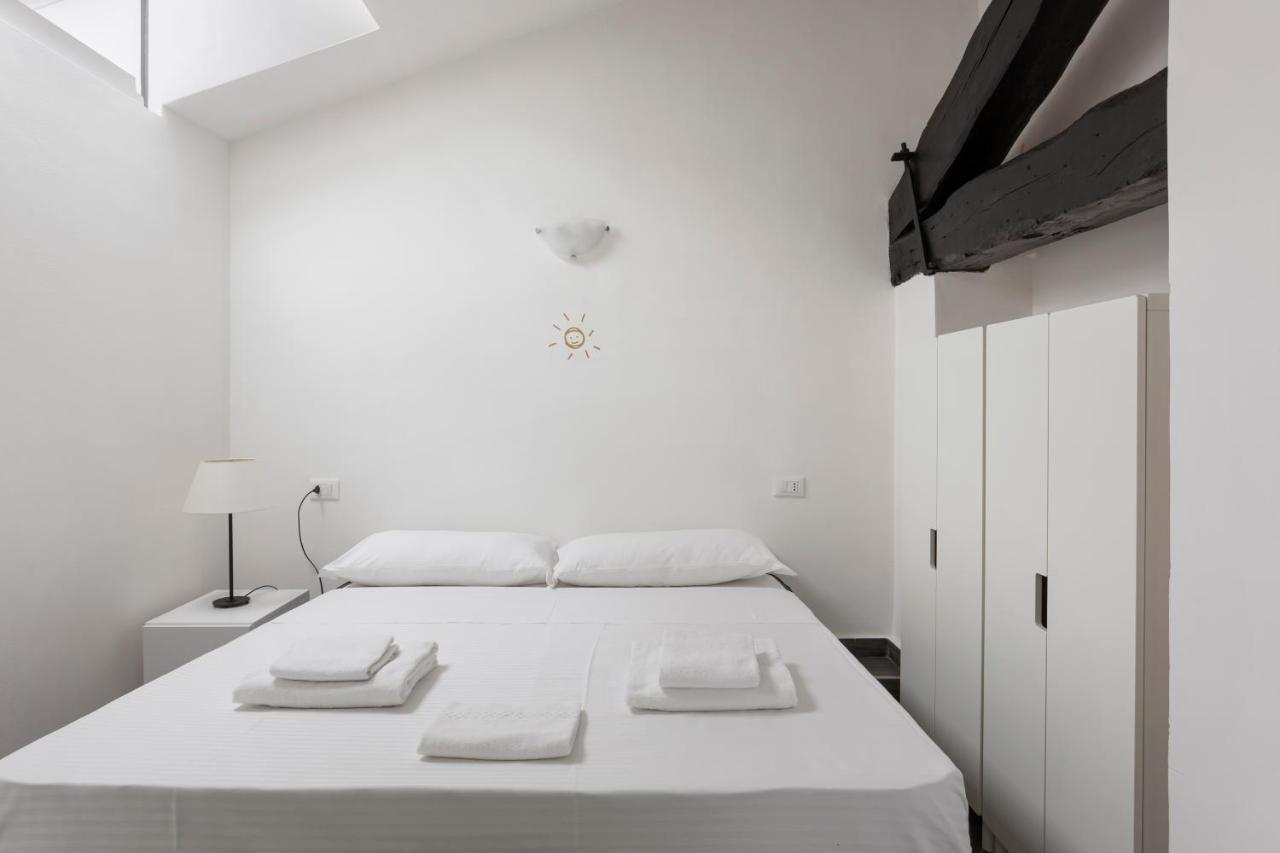 2 Bedroom 2 Bathroom Apt - Duomo 1 Милан Экстерьер фото